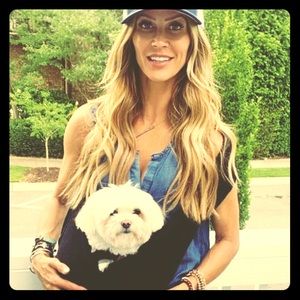 Cotton knit pet sling w/harness clip & sid…